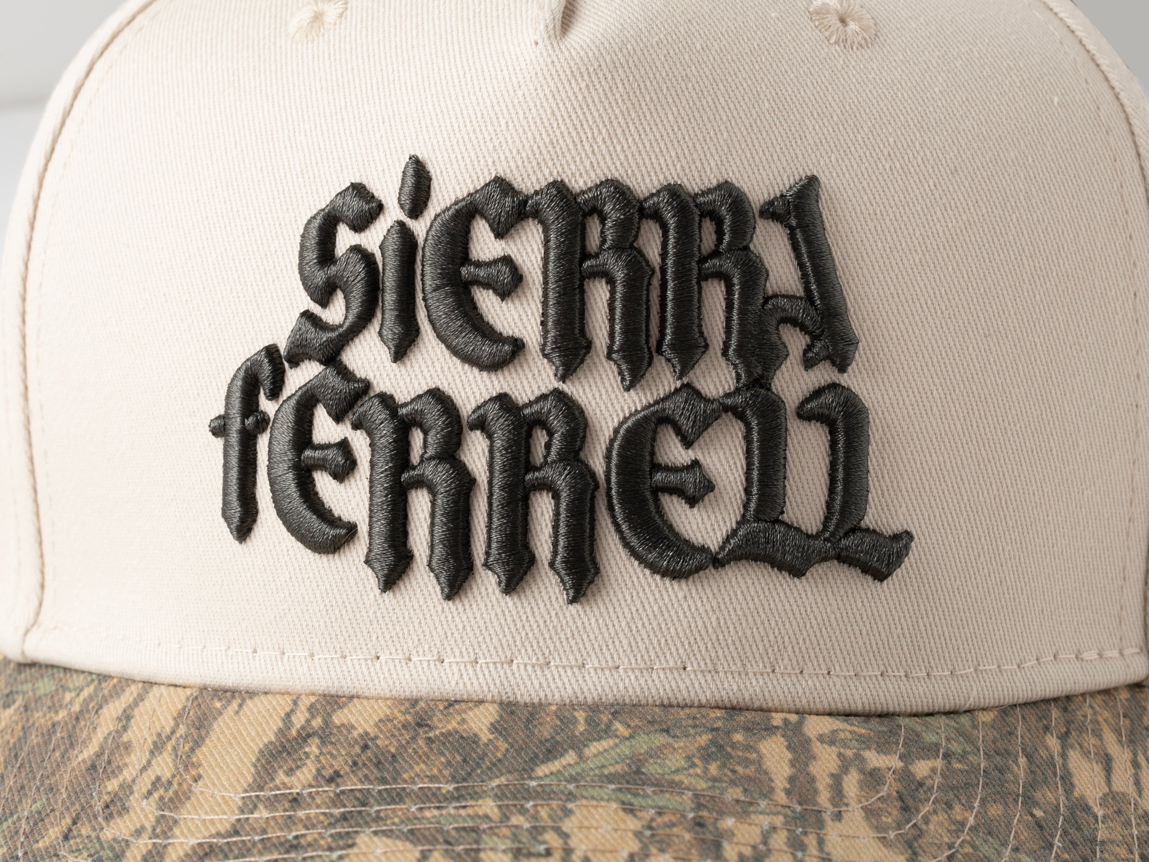 Hat Camo Brim Logo
